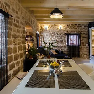  Appartement Apartment Capo Family & Capo Studio -Old Town-Parking