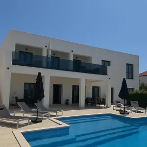 Gala Apartment